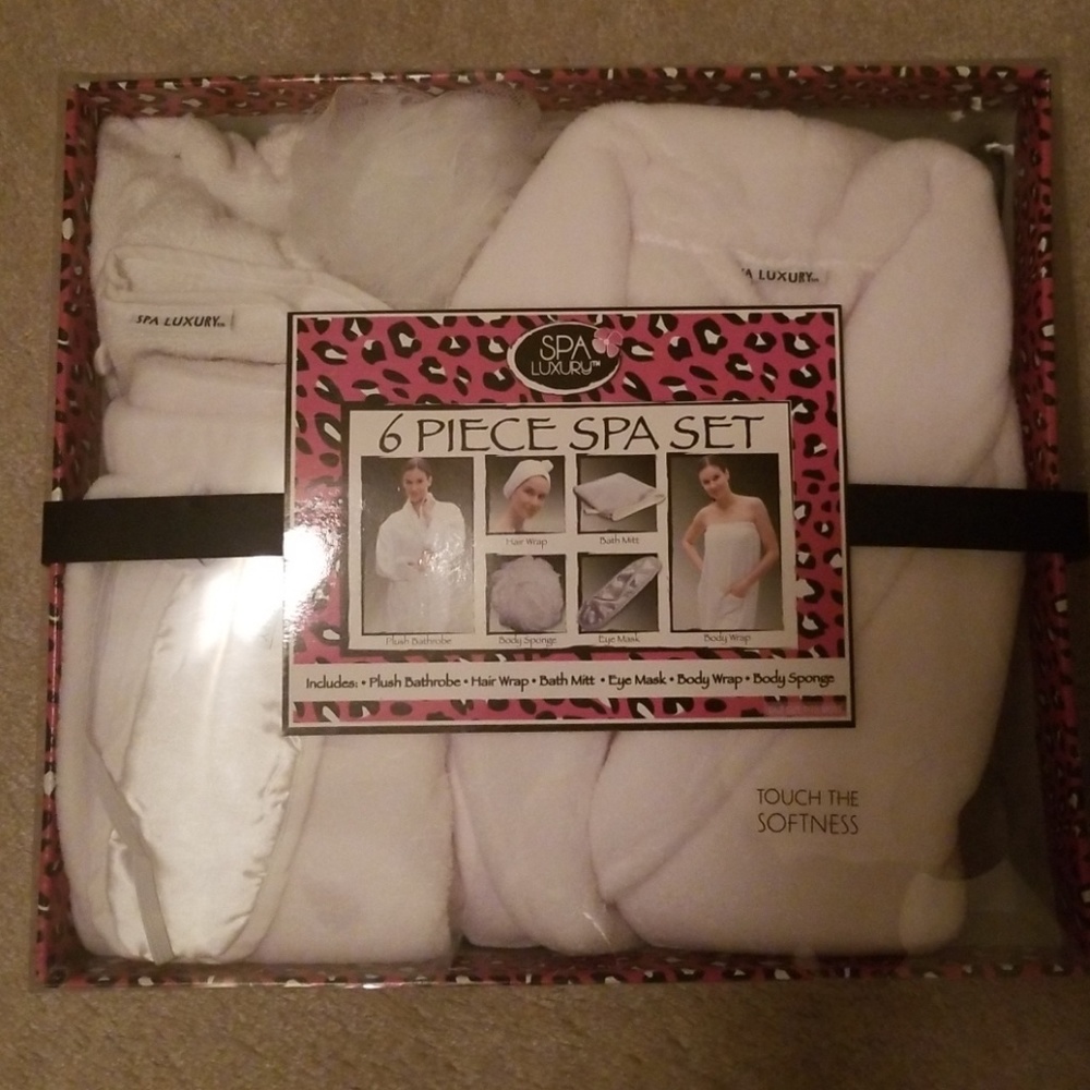 6 piece spa set with robe